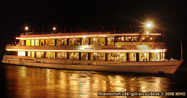 Rheinschifffahrt zum Mittelrhein-Lichter Feuerwerk beim Goldenen Weinherbst und Federweißenfest
