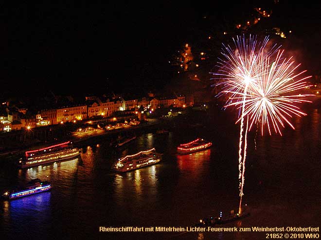 Rheinschifffahrt zum Mittelrhein-Lichter Feuerwerk beim Goldenen Weinherbst und Federweißenfest